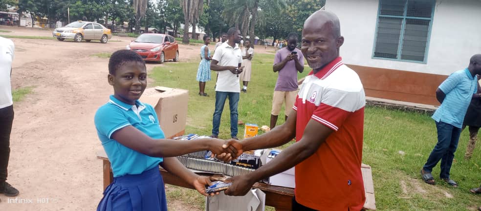Kofi Sarfo Foundation Supports BECE Candidates in Bediako